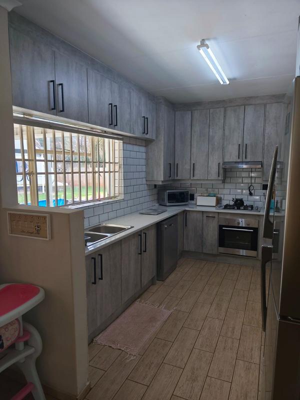 3 Bedroom Property for Sale in Edelweiss Gauteng