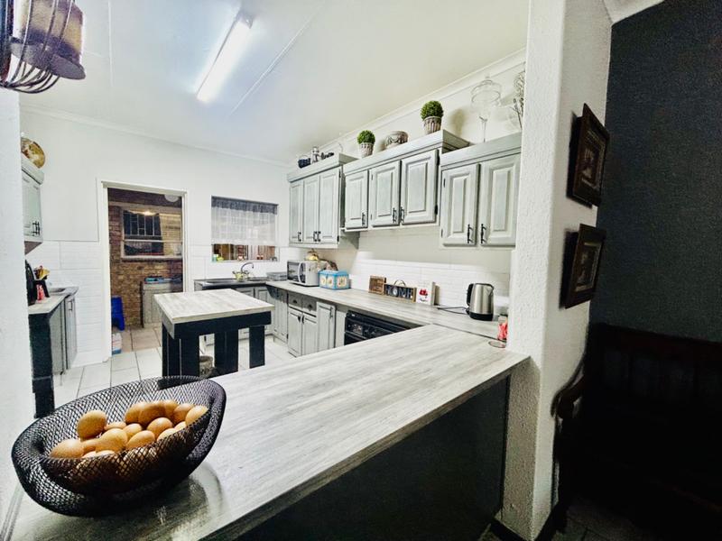 2 Bedroom Property for Sale in Vanderbijlpark CE 1 Gauteng