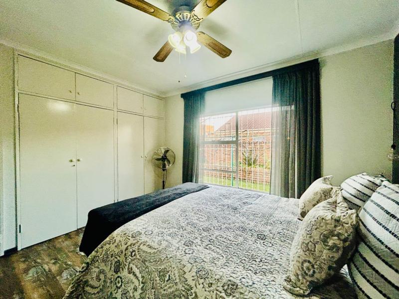 2 Bedroom Property for Sale in Vanderbijlpark CE 1 Gauteng