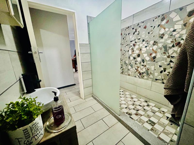 2 Bedroom Property for Sale in Vanderbijlpark CE 1 Gauteng