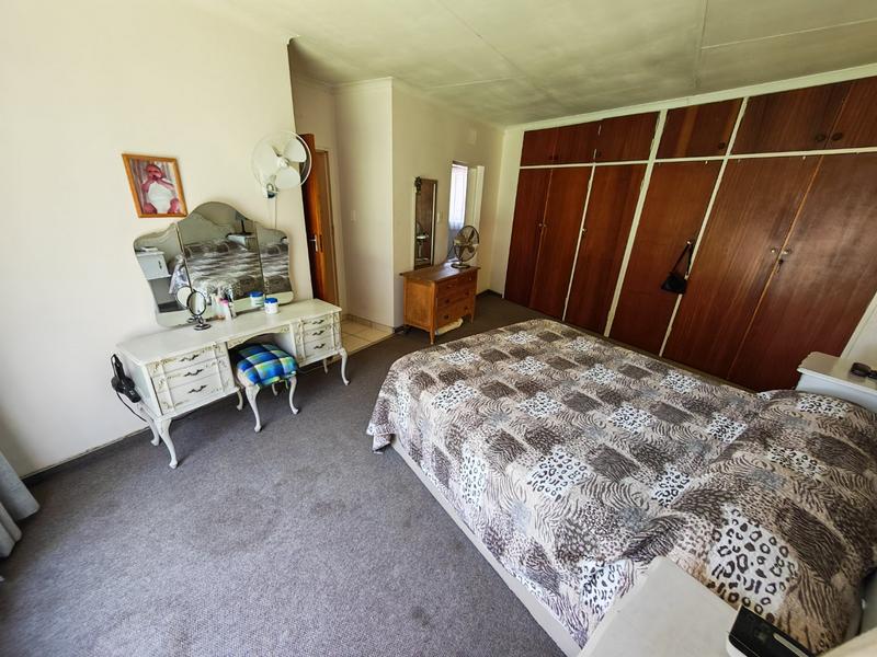 4 Bedroom Property for Sale in Vanderbijlpark Sw 2 Gauteng