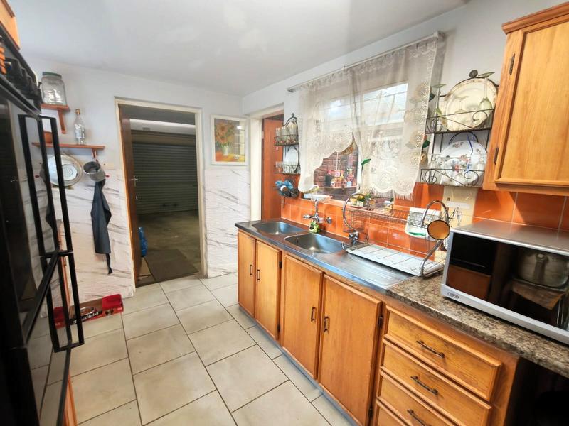 3 Bedroom Property for Sale in Hennopspark Gauteng