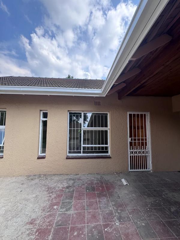 1 Bedroom Property for Sale in Lyndhurst Gauteng