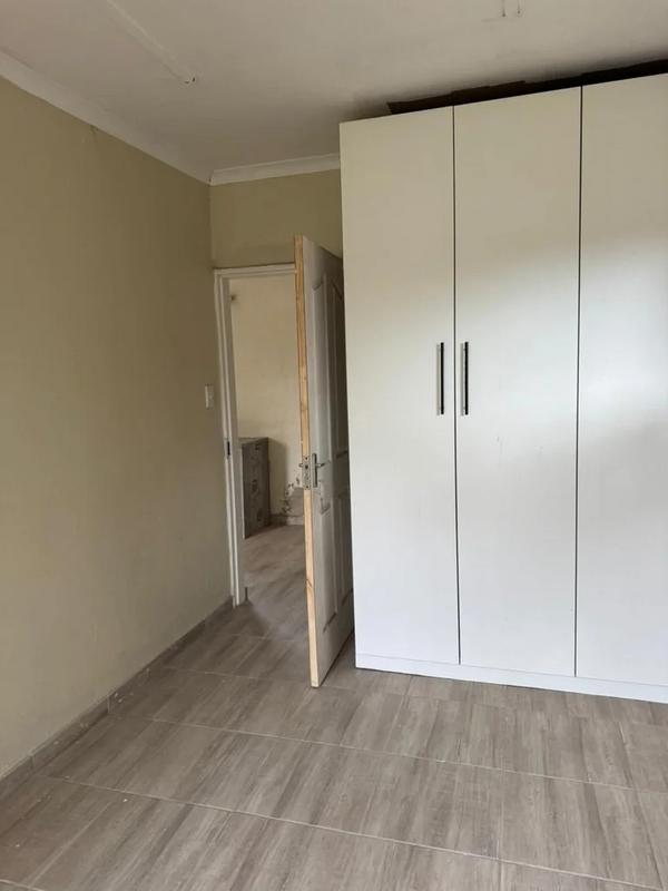 1 Bedroom Property for Sale in Lyndhurst Gauteng