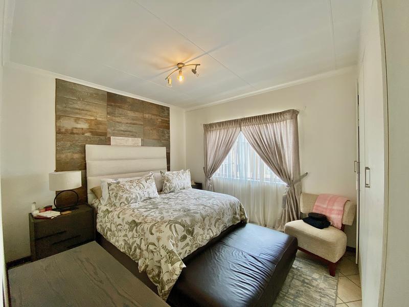 To Let 2 Bedroom Property for Rent in Noordwyk Gauteng