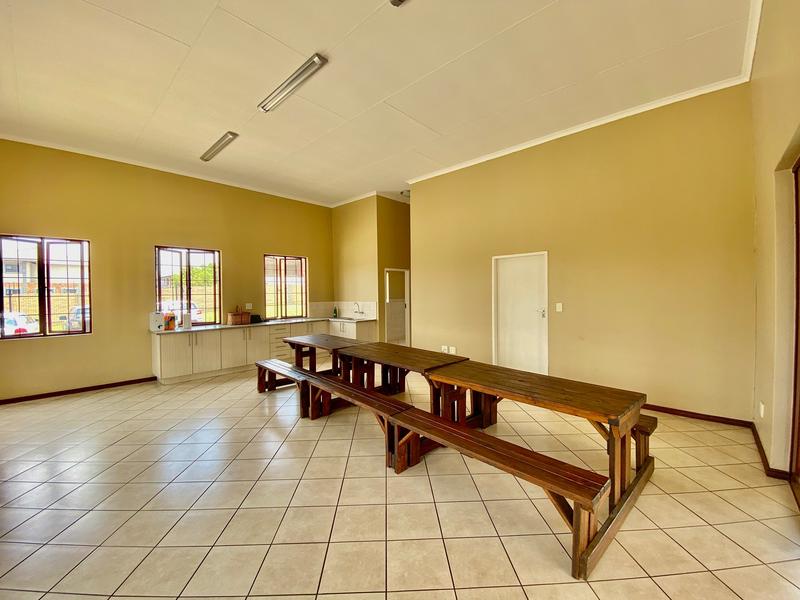 To Let 2 Bedroom Property for Rent in Noordwyk Gauteng