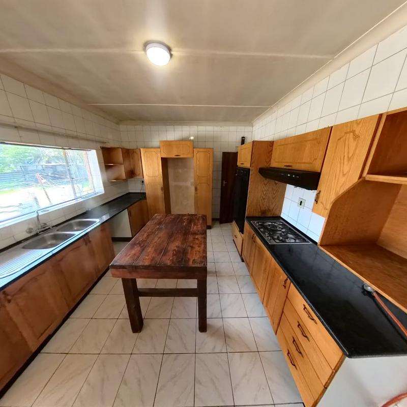 3 Bedroom Property for Sale in Birchleigh Gauteng