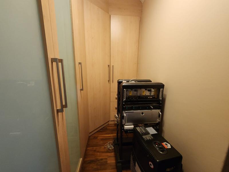 To Let 2 Bedroom Property for Rent in Buccleuch Gauteng