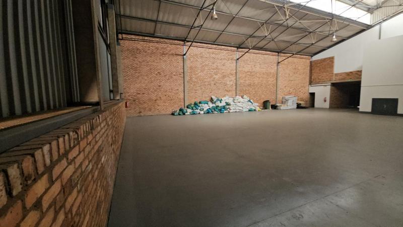 To Let commercial Property for Rent in Randjespark Gauteng
