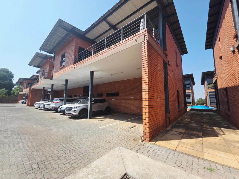 Commercial Property for Sale in Die Hoewes Gauteng