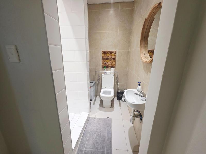 Commercial Property for Sale in Die Hoewes Gauteng