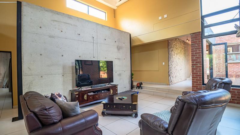 4 Bedroom Property for Sale in Midstream Ridge Gauteng