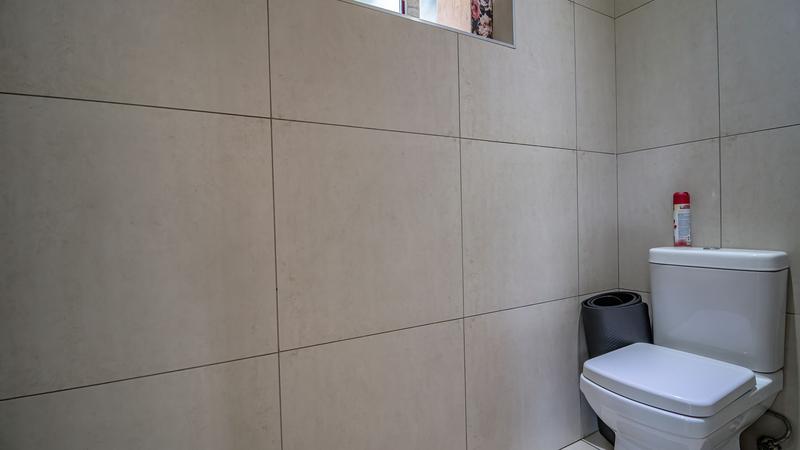 4 Bedroom Property for Sale in Midstream Ridge Gauteng