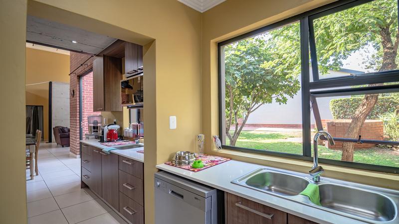 4 Bedroom Property for Sale in Midstream Ridge Gauteng