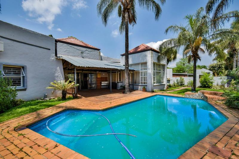 5 Bedroom Property for Sale in Sinoville Gauteng