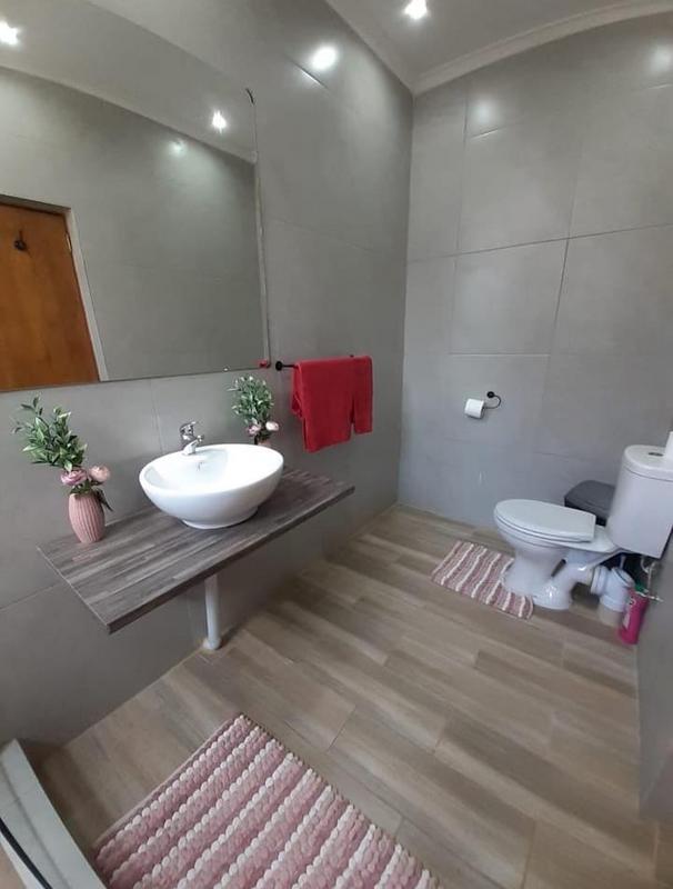 1 Bedroom Property for Sale in Edenburg Gauteng