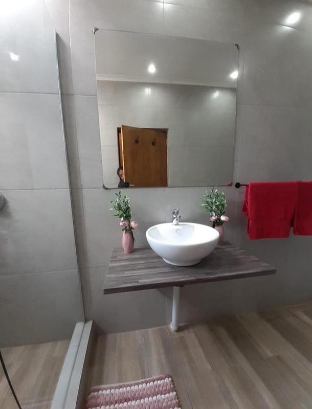 1 Bedroom Property for Sale in Edenburg Gauteng