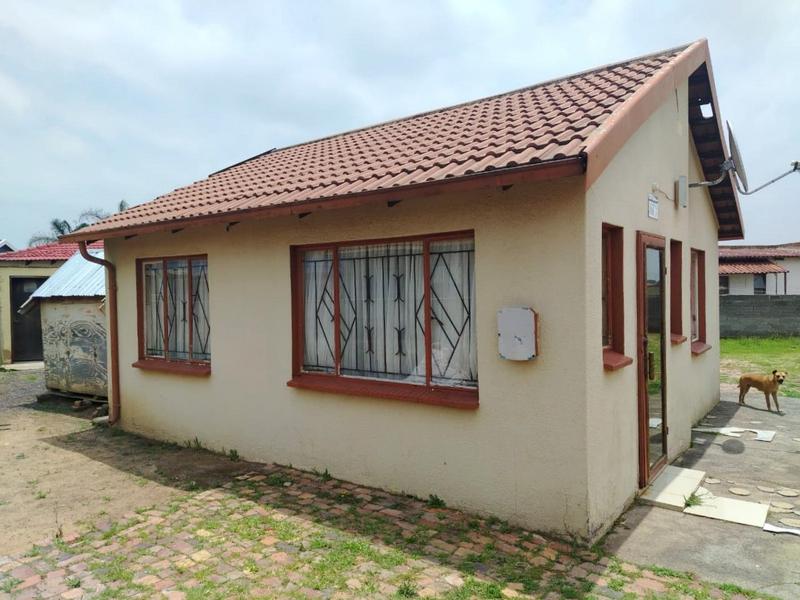 2 Bedroom Property for Sale in Kwa Thema Gauteng