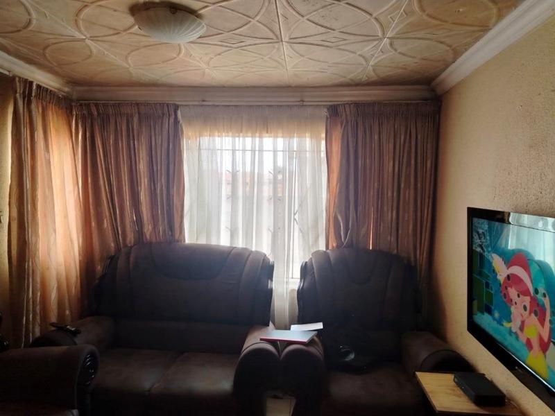 2 Bedroom Property for Sale in Kwa Thema Gauteng