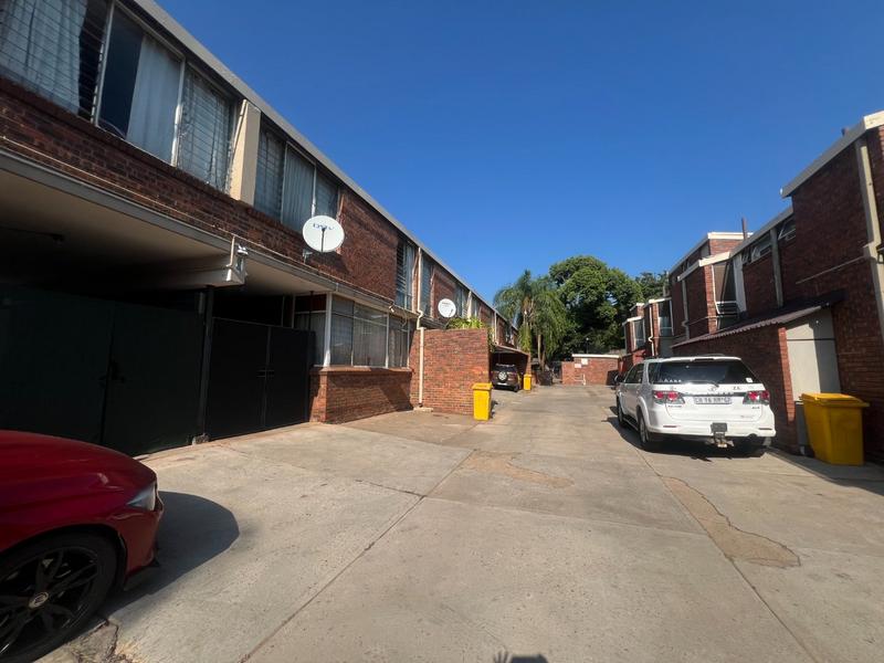 2 Bedroom Property for Sale in Tileba Gauteng