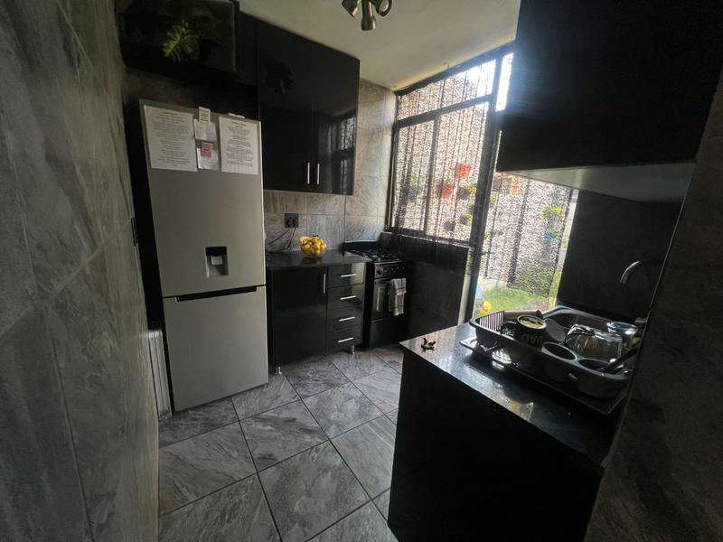 2 Bedroom Property for Sale in Tileba Gauteng