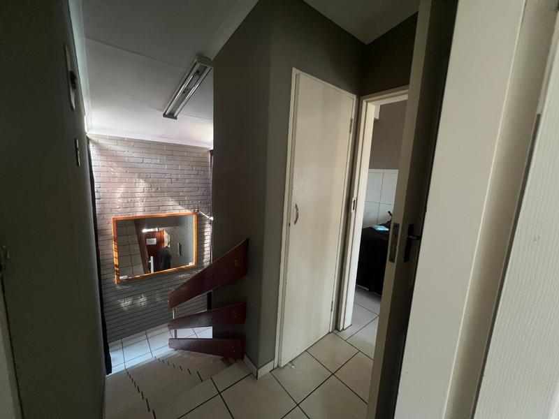 2 Bedroom Property for Sale in Tileba Gauteng