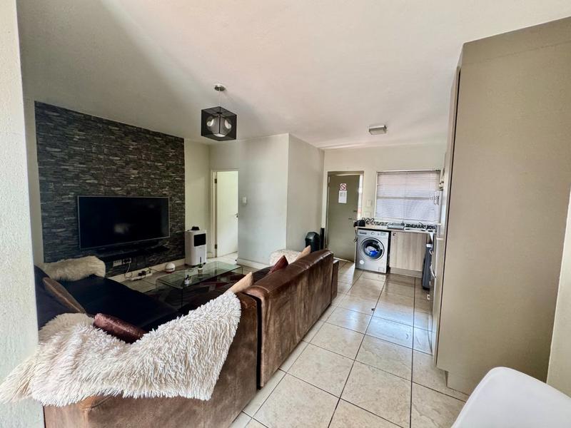 1 Bedroom Property for Sale in Edenburg Gauteng