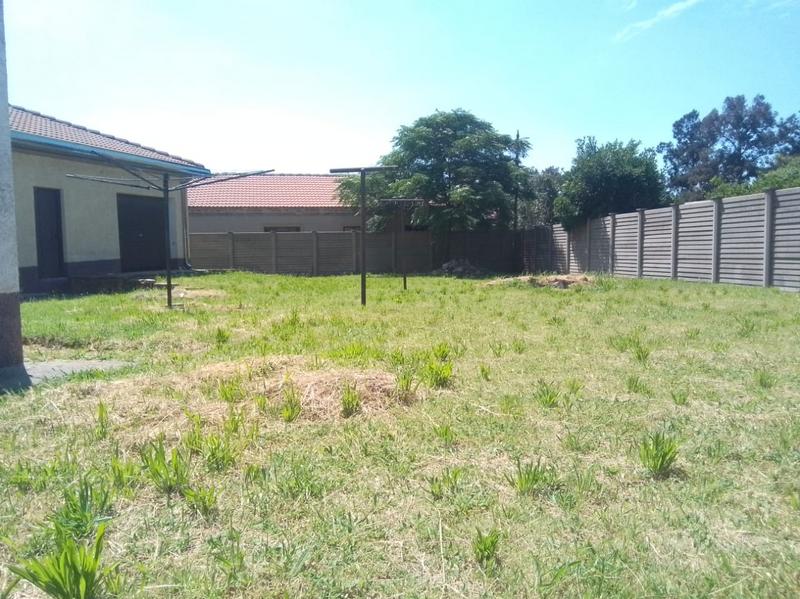 To Let 4 Bedroom Property for Rent in Bonanne Gauteng
