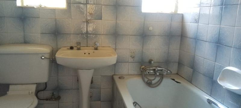 To Let 4 Bedroom Property for Rent in Bonanne Gauteng