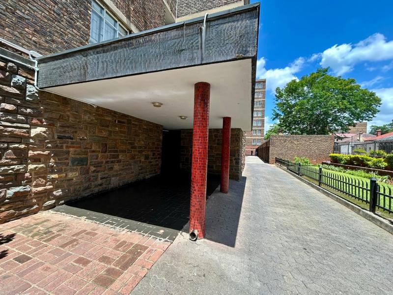 4 Bedroom Property for Sale in Sunnyside Gauteng