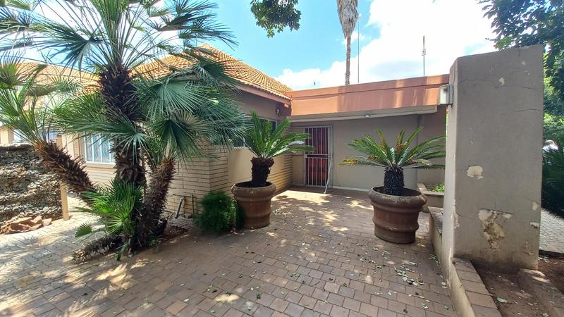 Commercial Property for Sale in Three Rivers Gauteng
