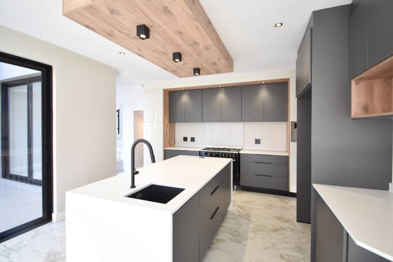 4 Bedroom Property for Sale in Fountainbrook Estate Gauteng