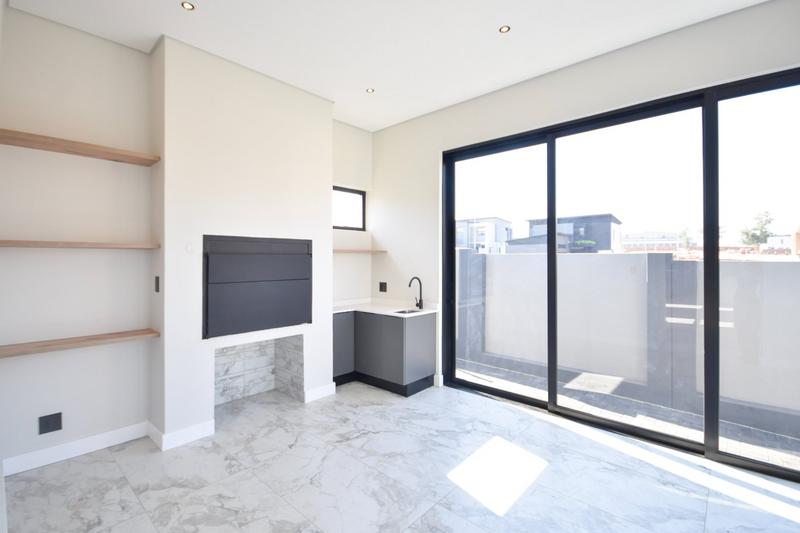 4 Bedroom Property for Sale in Fountainbrook Estate Gauteng
