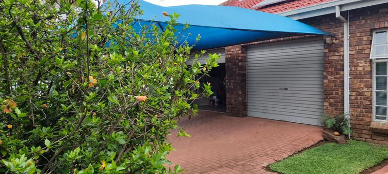 3 Bedroom Property for Sale in Dorandia Gauteng