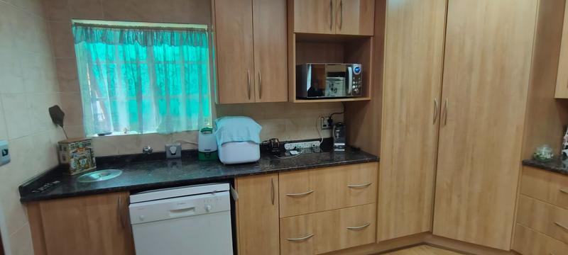 3 Bedroom Property for Sale in Dorandia Gauteng