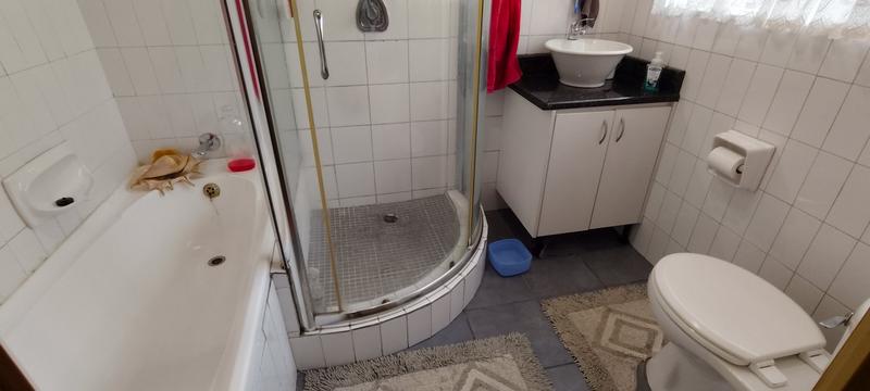 3 Bedroom Property for Sale in Dorandia Gauteng