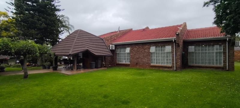 3 Bedroom Property for Sale in Dorandia Gauteng