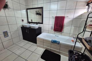 2 Bedroom Property for Sale in Tileba Gauteng