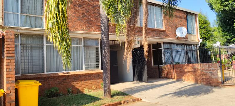 2 Bedroom Property for Sale in Tileba Gauteng