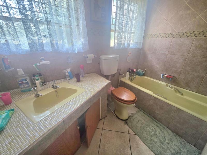 4 Bedroom Property for Sale in Freeway Park Gauteng