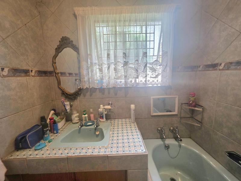 4 Bedroom Property for Sale in Freeway Park Gauteng