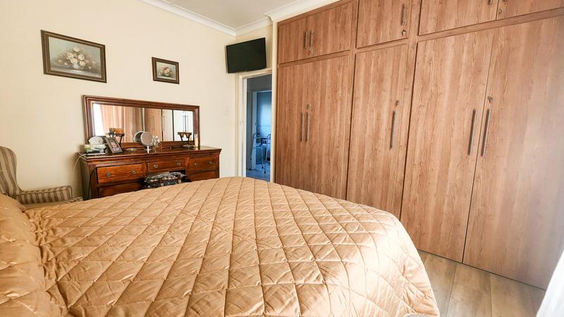 5 Bedroom Property for Sale in Elspark Gauteng