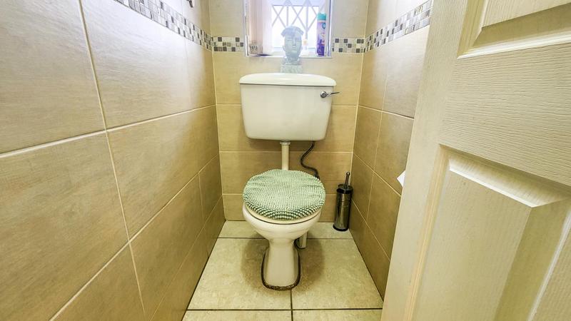 5 Bedroom Property for Sale in Elspark Gauteng