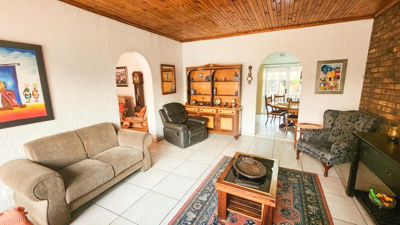 5 Bedroom Property for Sale in Elspark Gauteng