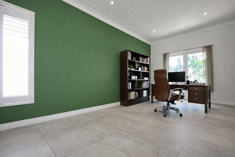 5 Bedroom Property for Sale in Waterkloof Ridge Gauteng