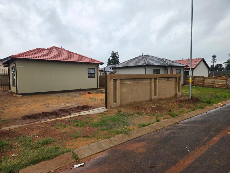 3 Bedroom Property for Sale in Crystal Park Gauteng