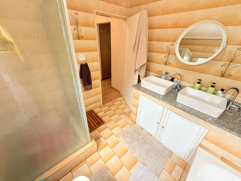 3 Bedroom Property for Sale in Flora Gardens Gauteng