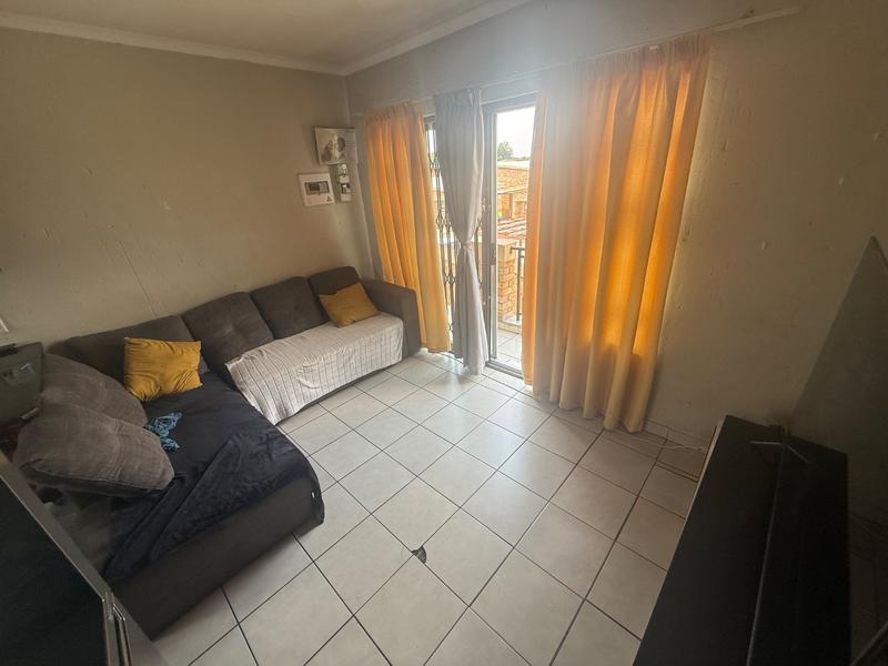 2 Bedroom Property for Sale in Bonanne Gauteng