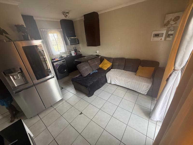2 Bedroom Property for Sale in Bonanne Gauteng