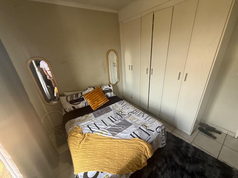 2 Bedroom Property for Sale in Bonanne Gauteng